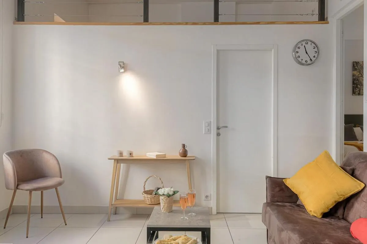 Charmand Et Cosy Avec Emplacement Ideal Lyon France